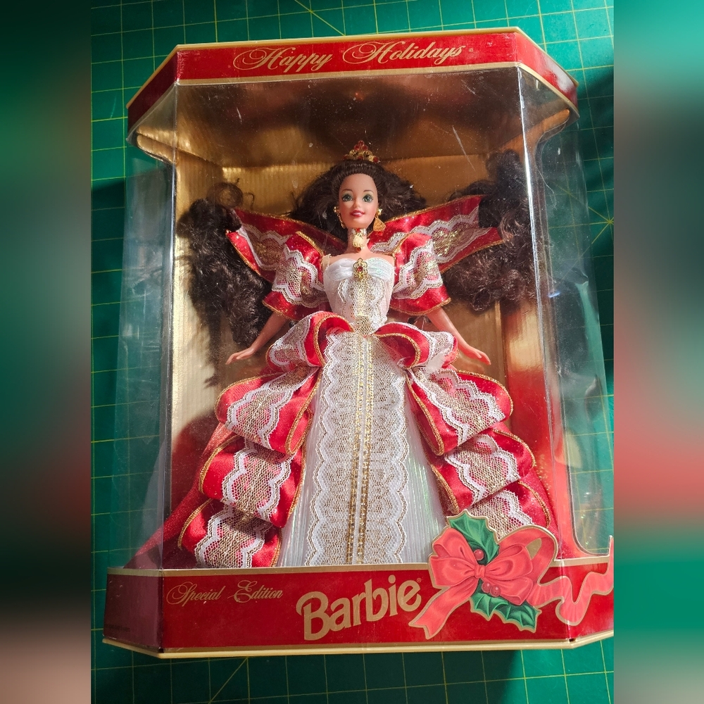 Barbie Holiday Edition in Red and White Gown 1997